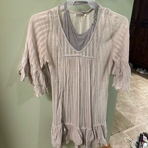 Free People Vibes (NOT name brand!!)Grey Ruffle Sleeve Dress comes with slip